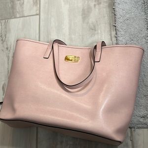 Original Michael Kors Tote almost new.
